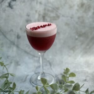 КЛОВЕР КЛАБ / CLOVER CLUB